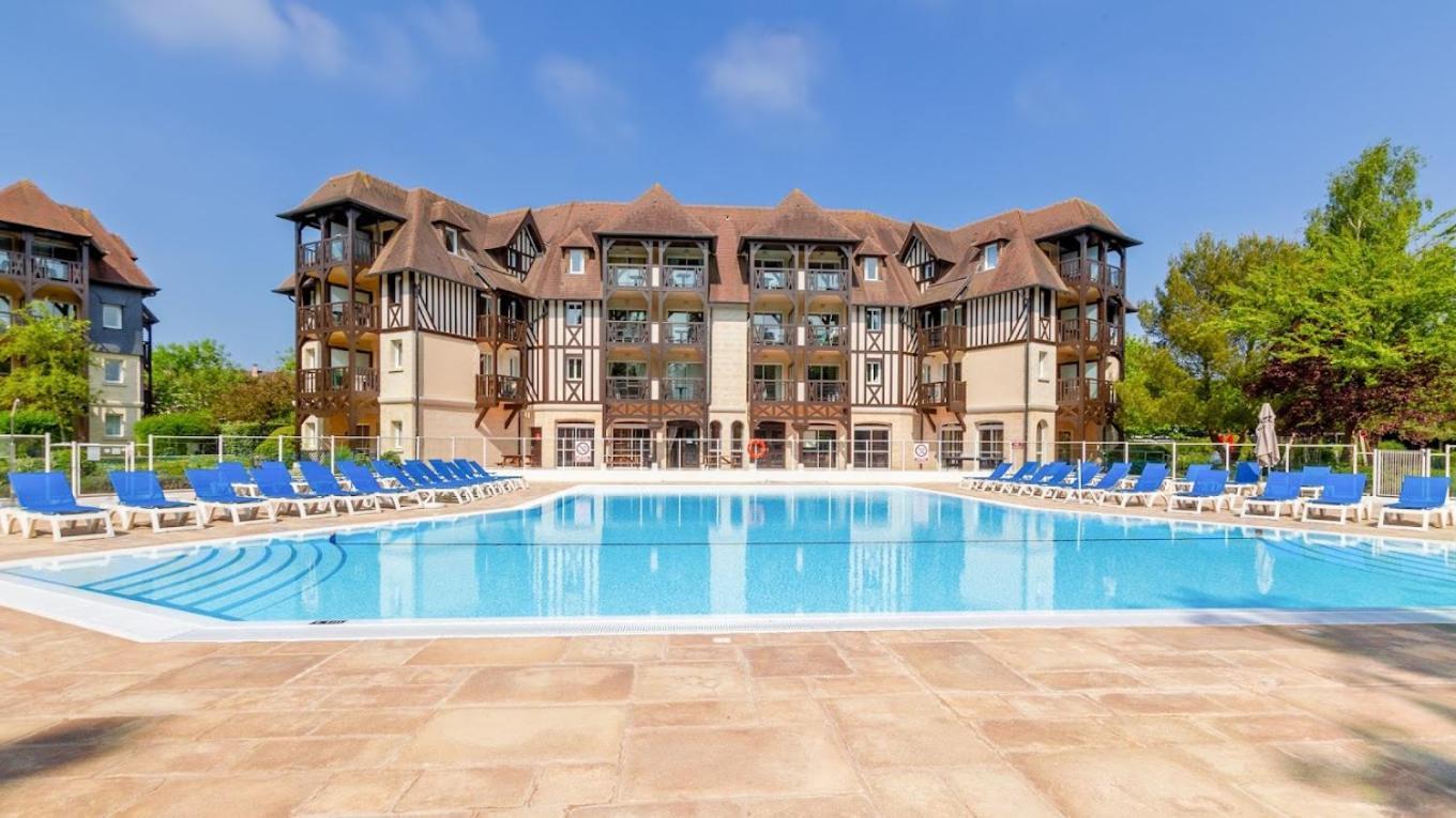 Appart 2 Chambres Piscine Chez Rox - Residence Du Golf Deauville Bagian luar foto
